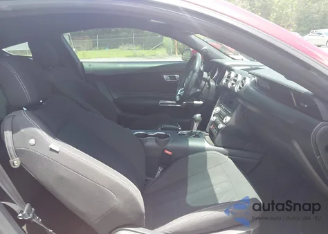 2018 Ford Mustang Ecoboost z USA, uszkodzony, nr VIN 1FA6P8TH3J5125638